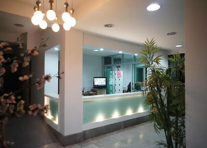 Baan Kaew Mansion Apartahotel 2*